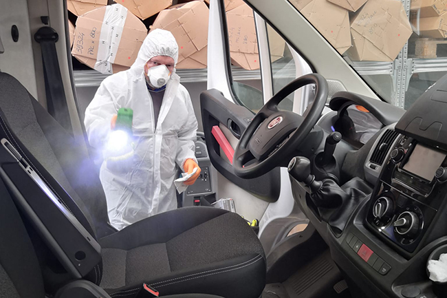 Sanificazione-interno-furgone